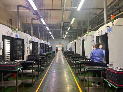 探访中小微企业主 电子产品销售的冰与火之歌